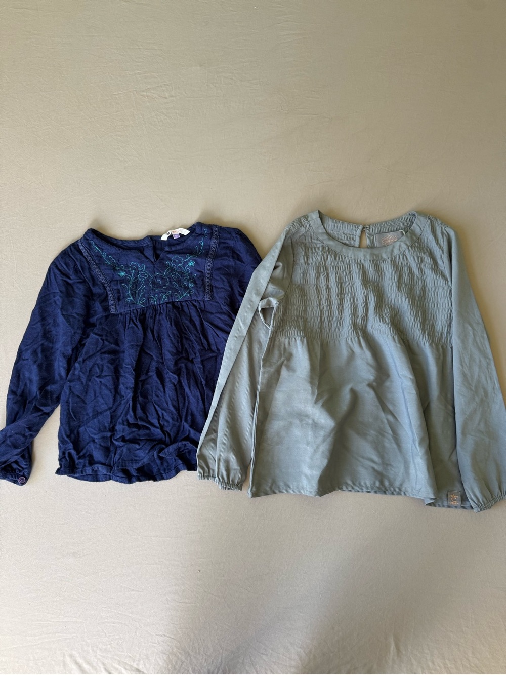 Girls Fall Tops Bundle - Picture 6 of 13